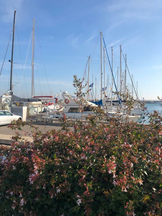 Appartamento Apartamento Cambrilsfornia Esterno foto